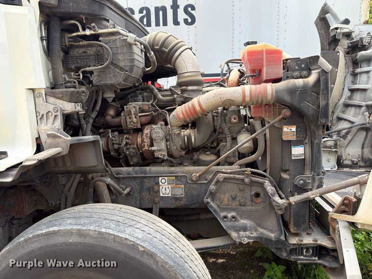 image for item FK0290 2016 Kenworth T880 semi truck