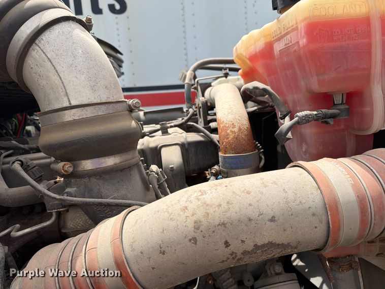 image for item FK0290 2016 Kenworth T880 semi truck
