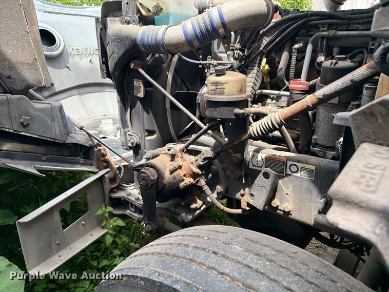 image for item FK0290 2016 Kenworth T880 semi truck