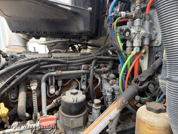 image for item FK0290 2016 Kenworth T880 semi truck