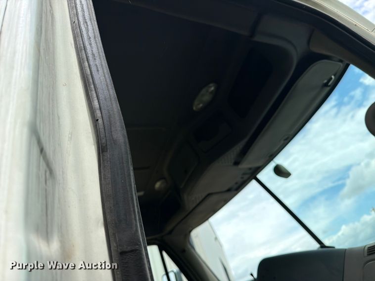 image for item FK0291 2015 Freightliner Cascadia semi truck