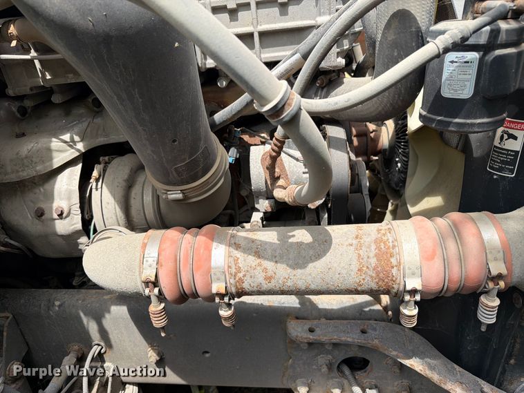 image for item FK0291 2015 Freightliner Cascadia semi truck
