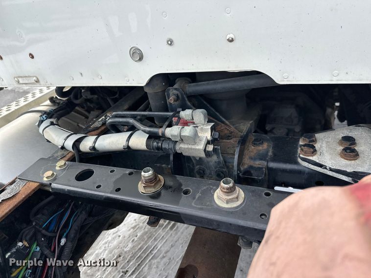 image for item FK1565 2015 Kenworth T880 semi truck