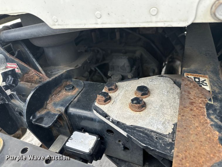image for item FK1565 2015 Kenworth T880 semi truck