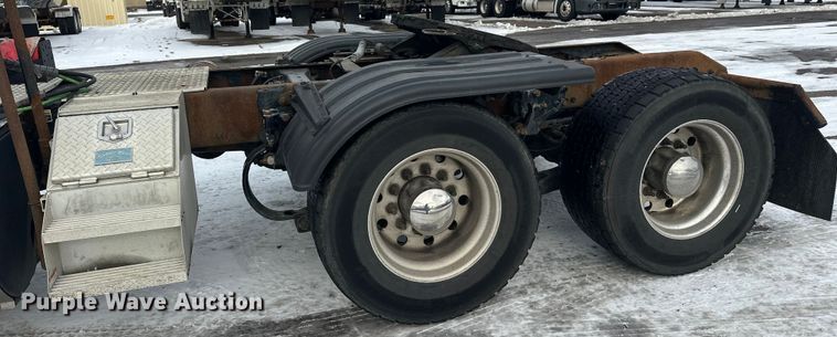 image for item FK1565 2015 Kenworth T880 semi truck