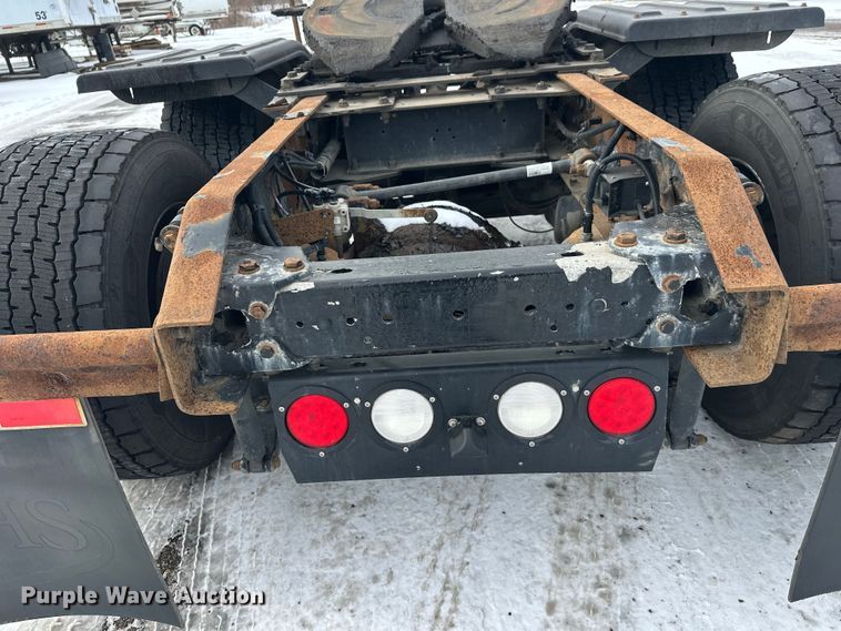 image for item FK1565 2015 Kenworth T880 semi truck
