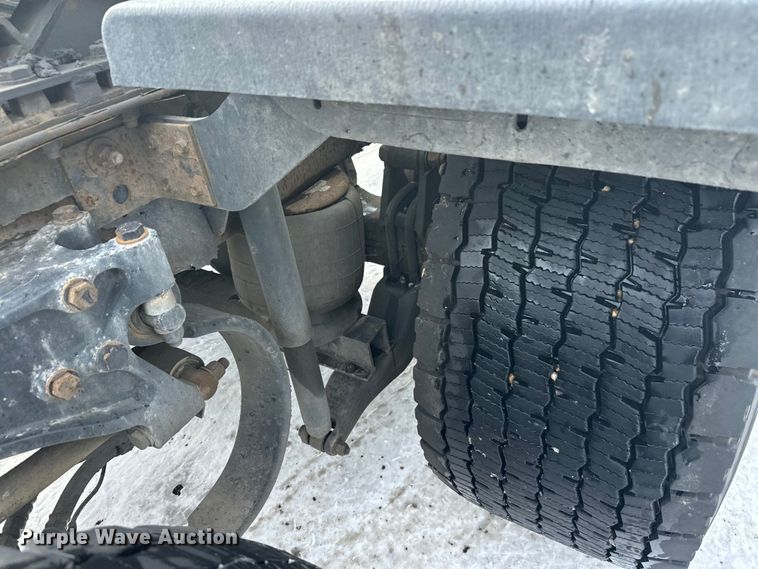image for item FK1565 2015 Kenworth T880 semi truck