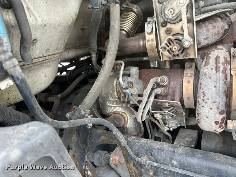 image for item FK1565 2015 Kenworth T880 semi truck
