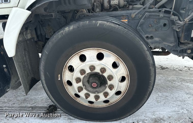 image for item FK1565 2015 Kenworth T880 semi truck