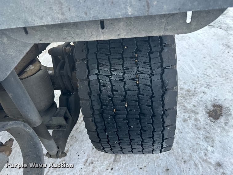 image for item FK1565 2015 Kenworth T880 semi truck