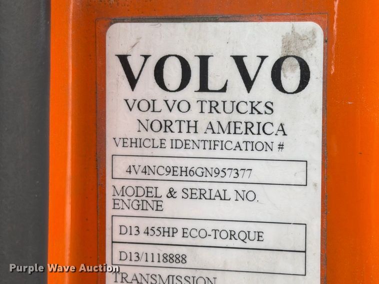 image for item FK4160 2016 Volvo VNL semi truck