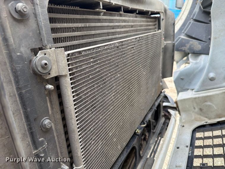 image for item FK4162 2016 Volvo VNL semi truck
