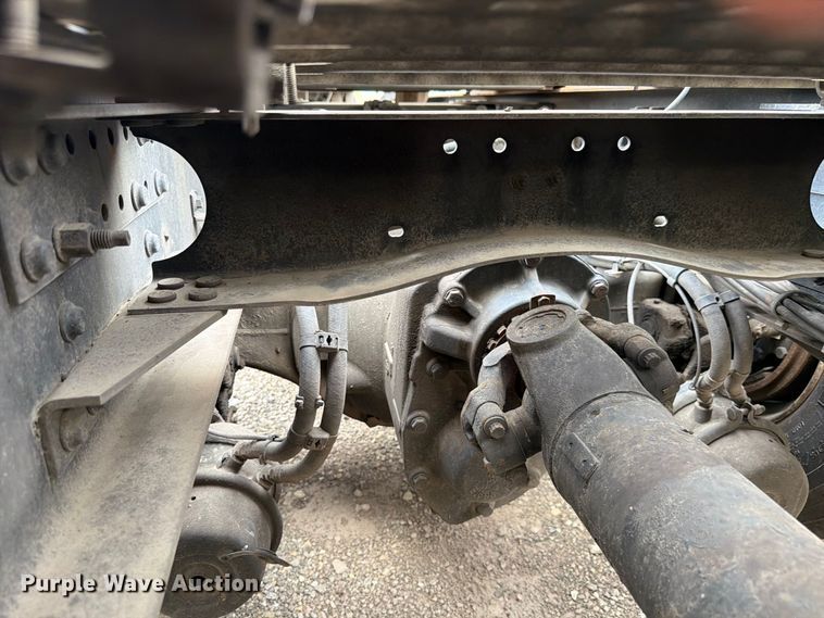 image for item FK4162 2016 Volvo VNL semi truck