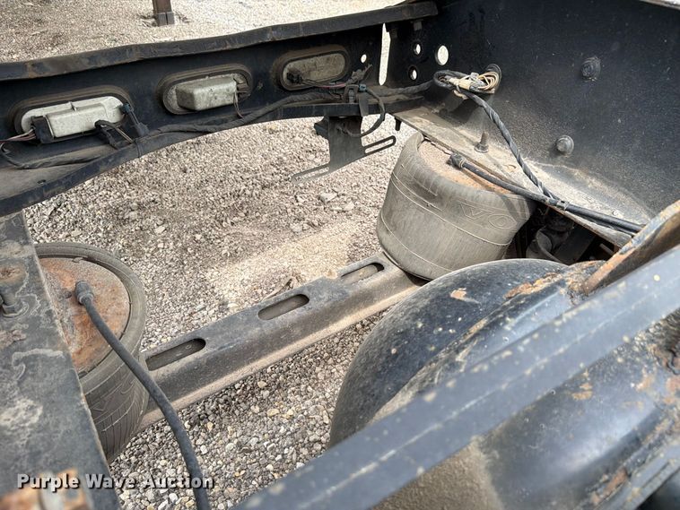 image for item FK4162 2016 Volvo VNL semi truck