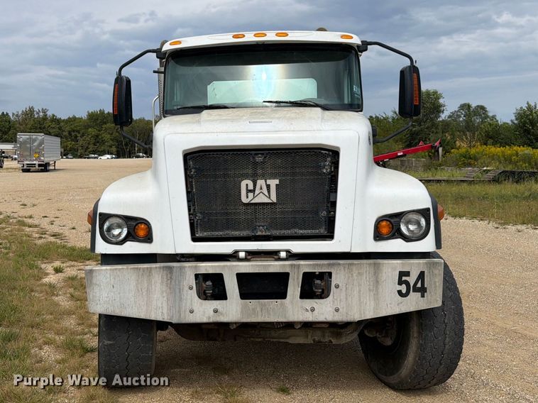 image for item FK4167 2016 Caterpillar CT681 ready mix truck