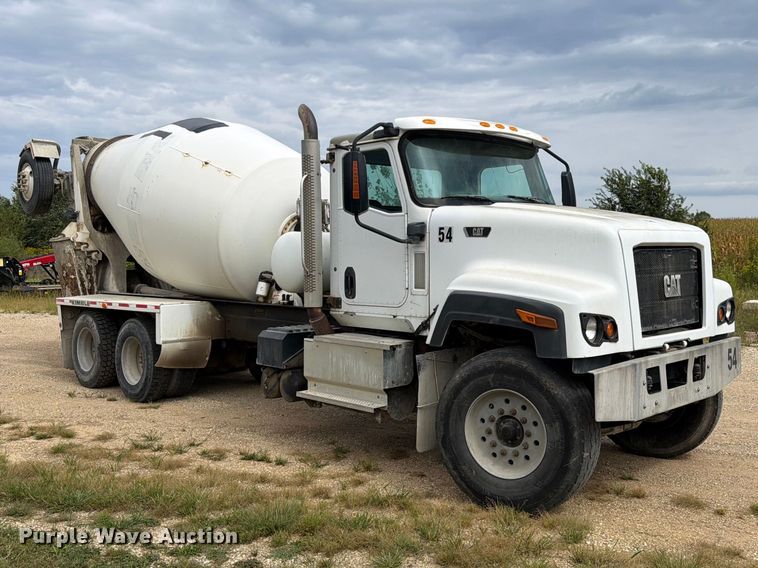 image for item FK4167 2016 Caterpillar CT681 ready mix truck
