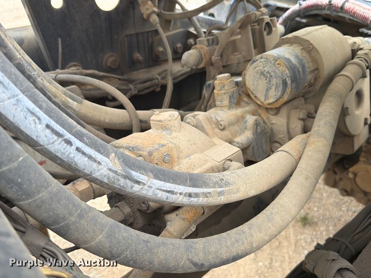 image for item FK4167 2016 Caterpillar CT681 ready mix truck