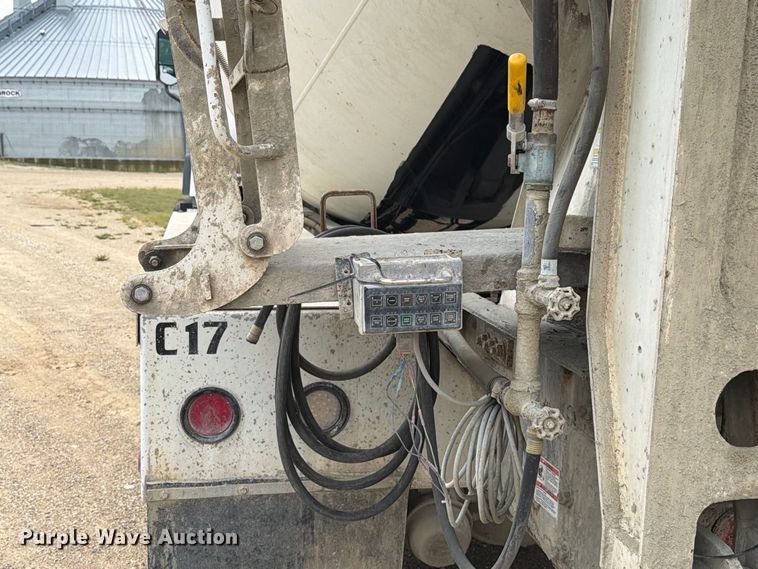 image for item FK4167 2016 Caterpillar CT681 ready mix truck