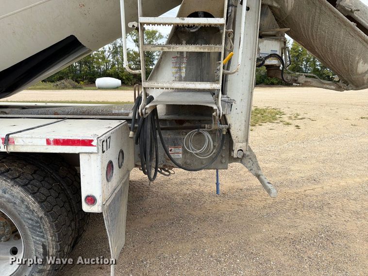 image for item FK4167 2016 Caterpillar CT681 ready mix truck