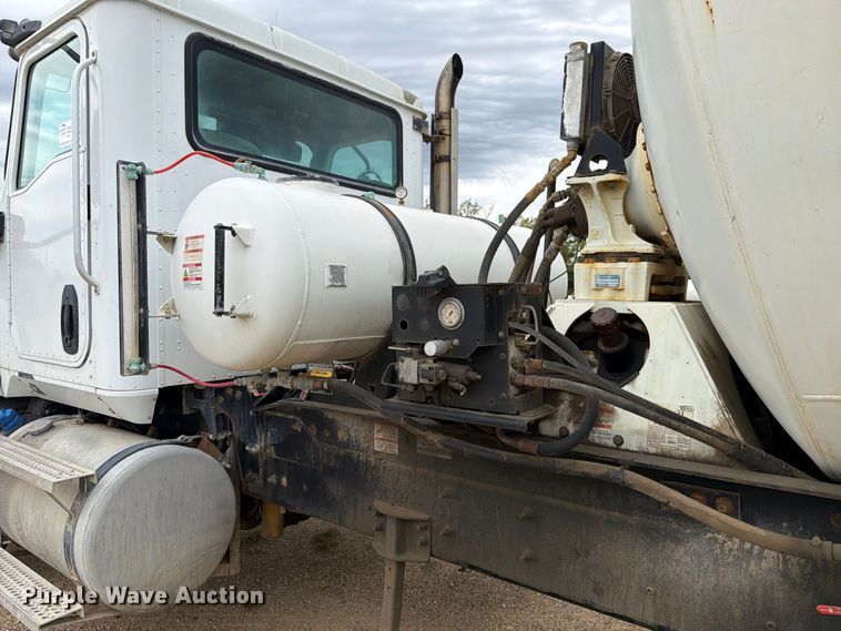 image for item FK4167 2016 Caterpillar CT681 ready mix truck