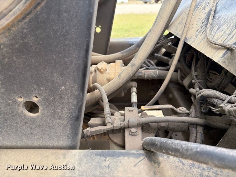 image for item FK4167 2016 Caterpillar CT681 ready mix truck