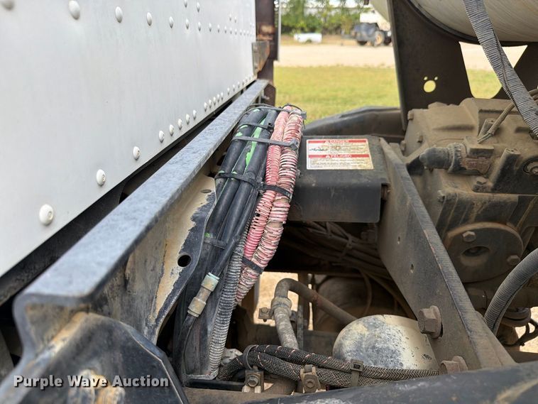 image for item FK4167 2016 Caterpillar CT681 ready mix truck