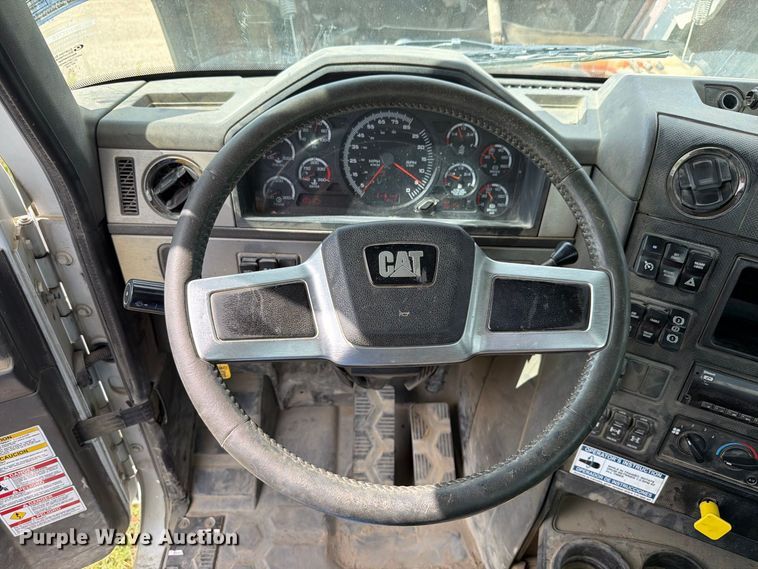 image for item FK4167 2016 Caterpillar CT681 ready mix truck