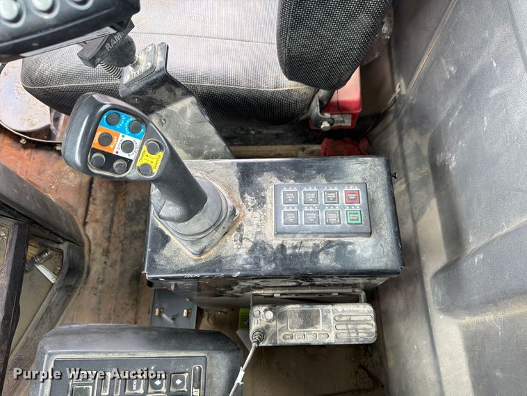 image for item FK4167 2016 Caterpillar CT681 ready mix truck
