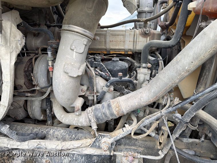 image for item FK4167 2016 Caterpillar CT681 ready mix truck