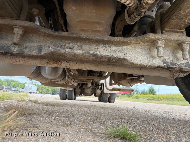 image for item FK4167 2016 Caterpillar CT681 ready mix truck