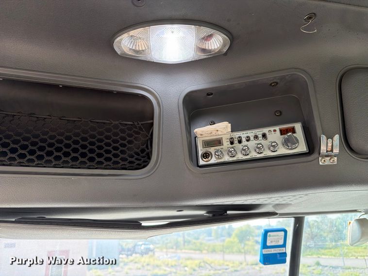 image for item FK4612 2013 Freightliner Cascadia 125 truck cab and chassis