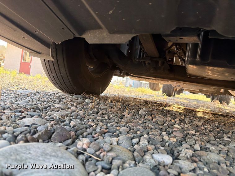 image for item FK4612 2013 Freightliner Cascadia 125 truck cab and chassis