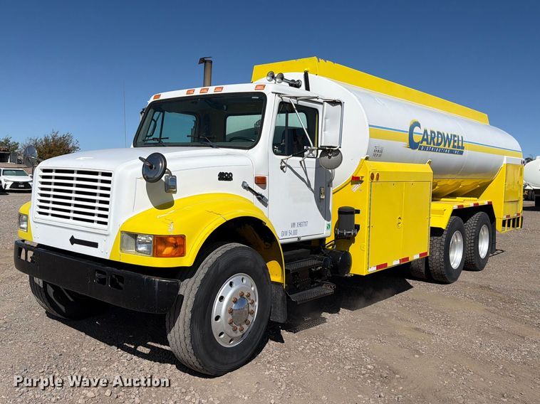 image for item FK4636 1999 International F4900 fuel truck