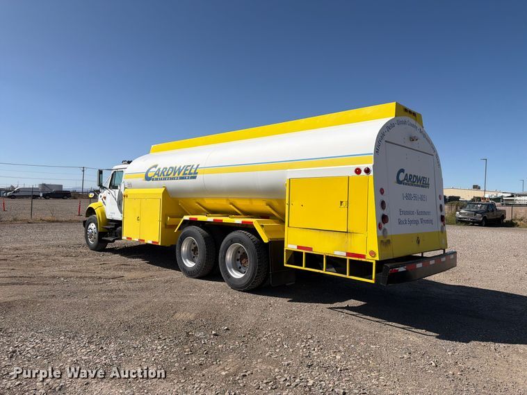 image for item FK4636 1999 International F4900 fuel truck