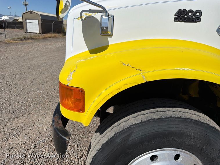 image for item FK4636 1999 International F4900 fuel truck