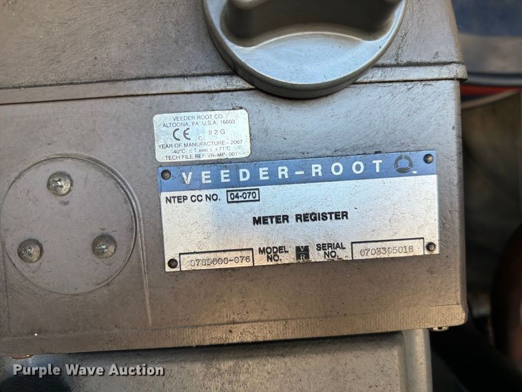 image for item FK4636 1999 International F4900 fuel truck