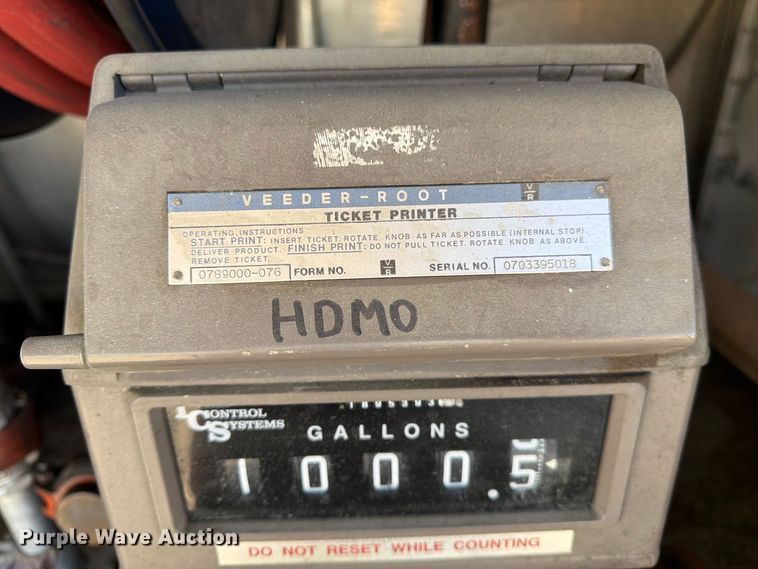 image for item FK4636 1999 International F4900 fuel truck