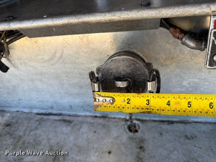 image for item FK4636 1999 International F4900 fuel truck