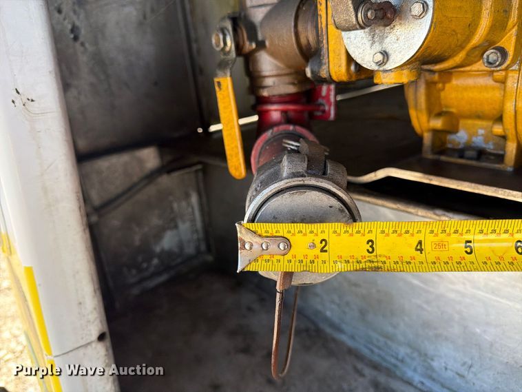 image for item FK4636 1999 International F4900 fuel truck