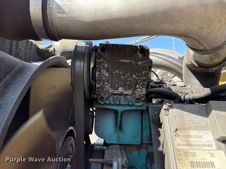 image for item FK4636 1999 International F4900 fuel truck