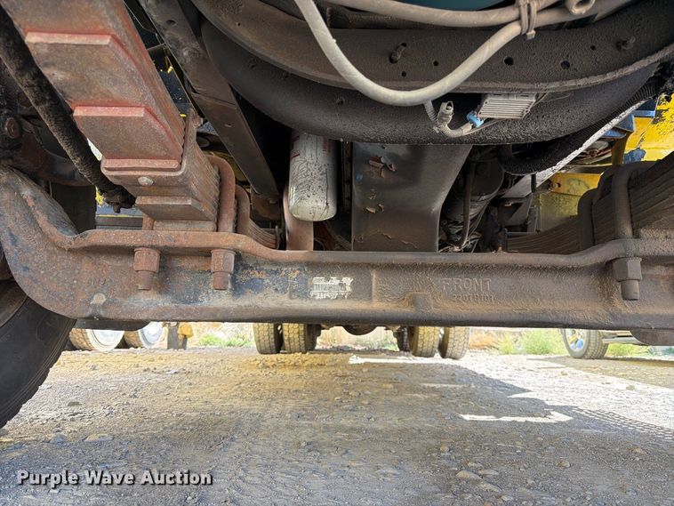 image for item FK4636 1999 International F4900 fuel truck