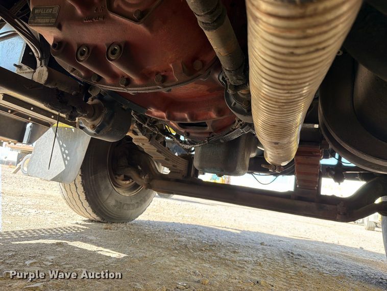 image for item FK4636 1999 International F4900 fuel truck