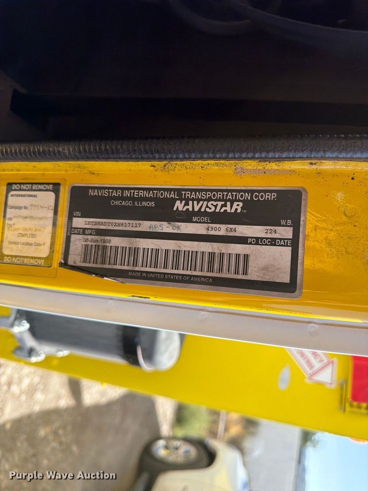 image for item FK4636 1999 International F4900 fuel truck