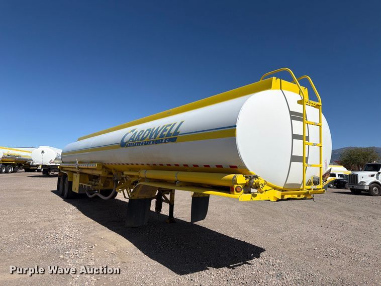 image for item FK4638 2002 Beall fuel trailer