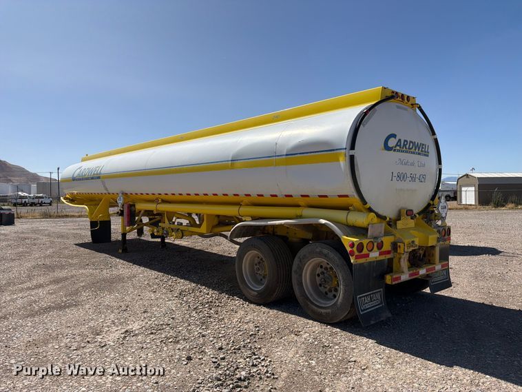 image for item FK4638 2002 Beall fuel trailer