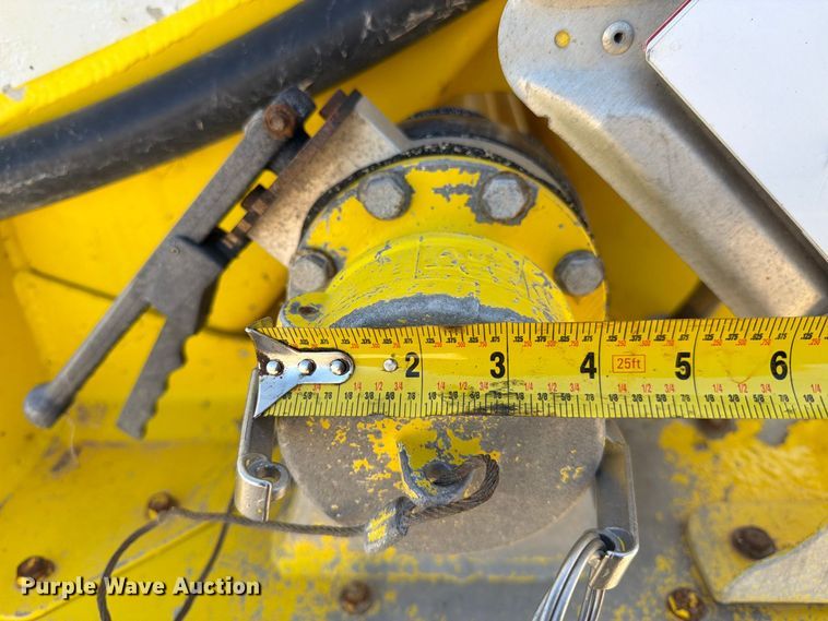 image for item FK4638 2002 Beall fuel trailer