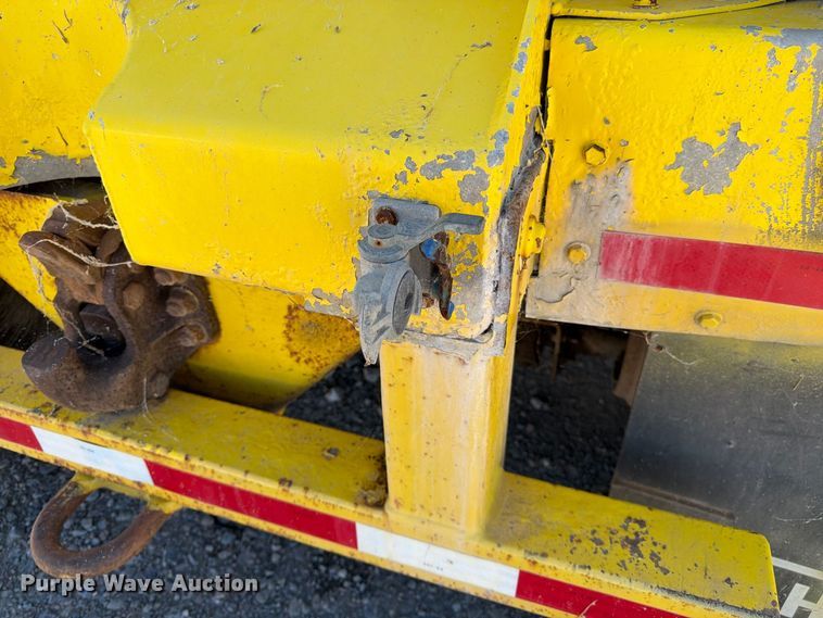 image for item FK4638 2002 Beall fuel trailer