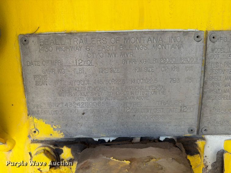 image for item FK4638 2002 Beall fuel trailer