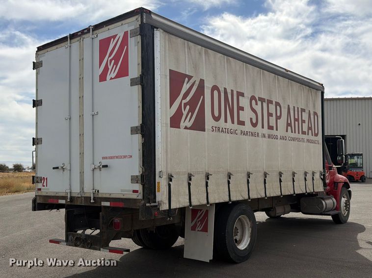 image for item FK4666 2003 International MA025 side curtain box truck