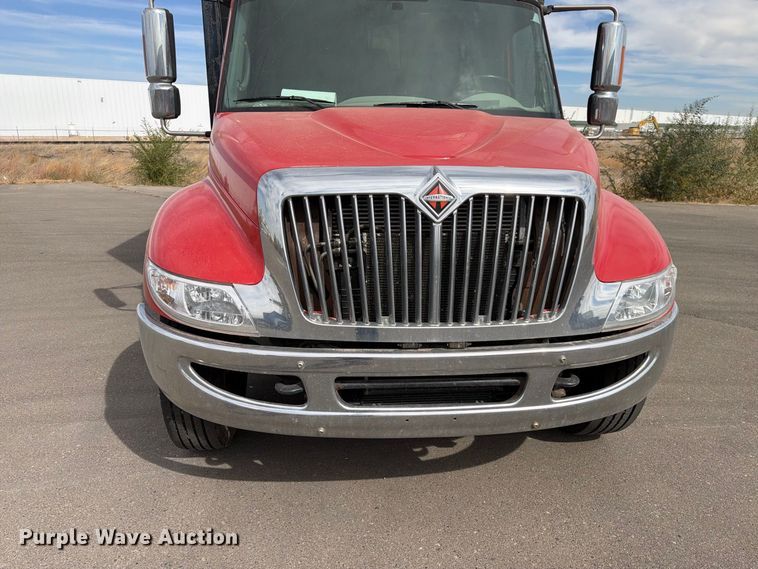 image for item FK4666 2003 International MA025 side curtain box truck